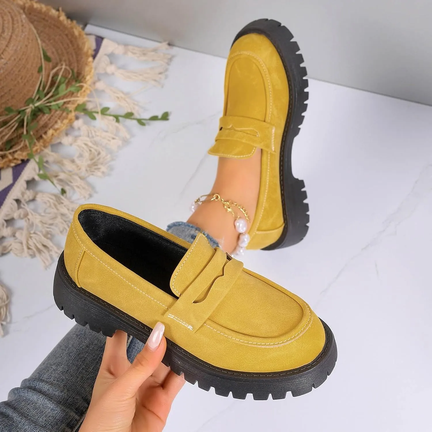 Chunky Loafers Women Wide Slip On Shoes Comfortable Platform Loafers Leather Lug Sole Loafers Casual Penny Loafers